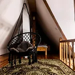Chaletu Lambievi Kolibi Khakhn'ovo