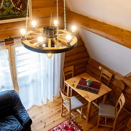 Lambievi Kolibi * Khakhn'ovo