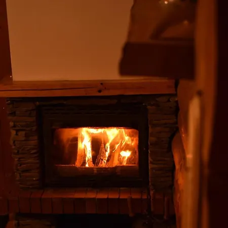 Chaletu Lambievi Kolibi Khakhn'ovo