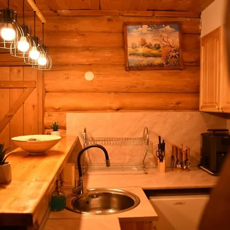 Lambievi Kolibi Chalet