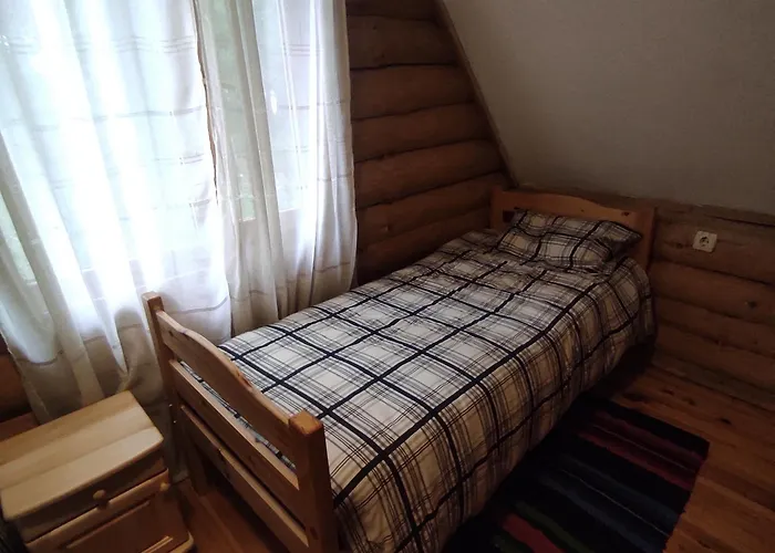 Lambievi Kolibi Chalé *