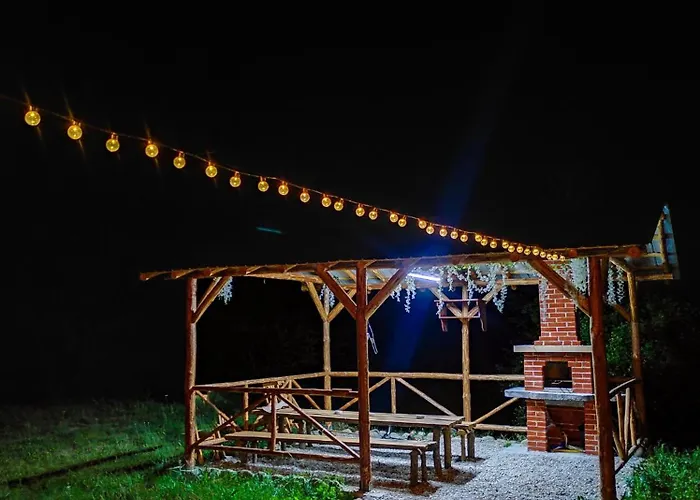 Lambievi Kolibi Chalet Khakhn'ovo